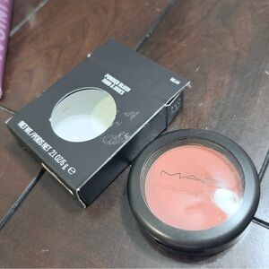 MAC Cosmetics Powder Blush — Melba BNIB 2+item BUNDLE=15% OFF